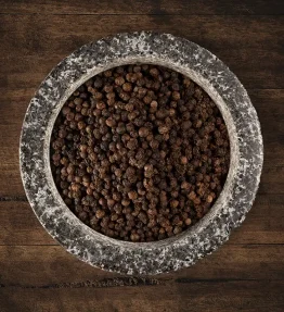 Pfeffer schwarz (ganz)